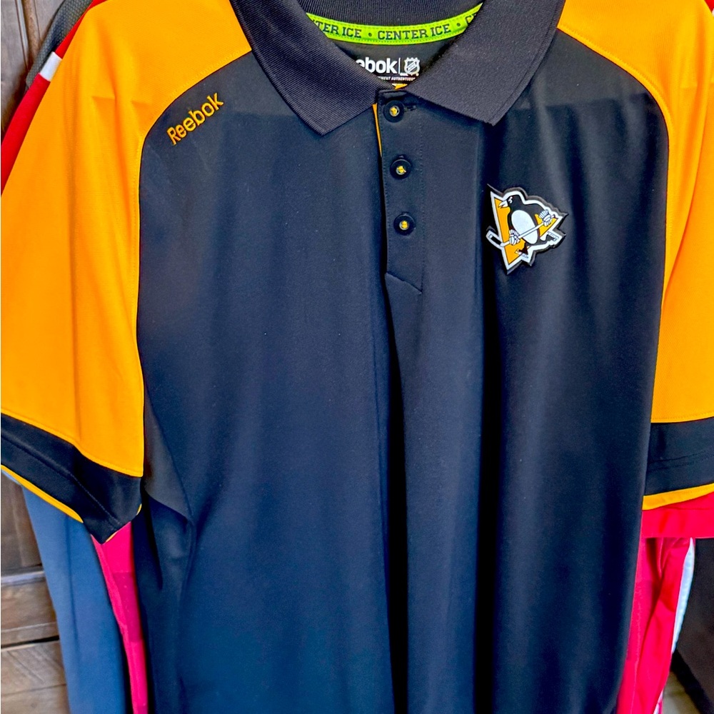 Pittsburgh Penguins Reebok polo shirts. Size XL